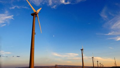 ​风力发电机一台造价多少钱 山上的大风车是干嘛的?